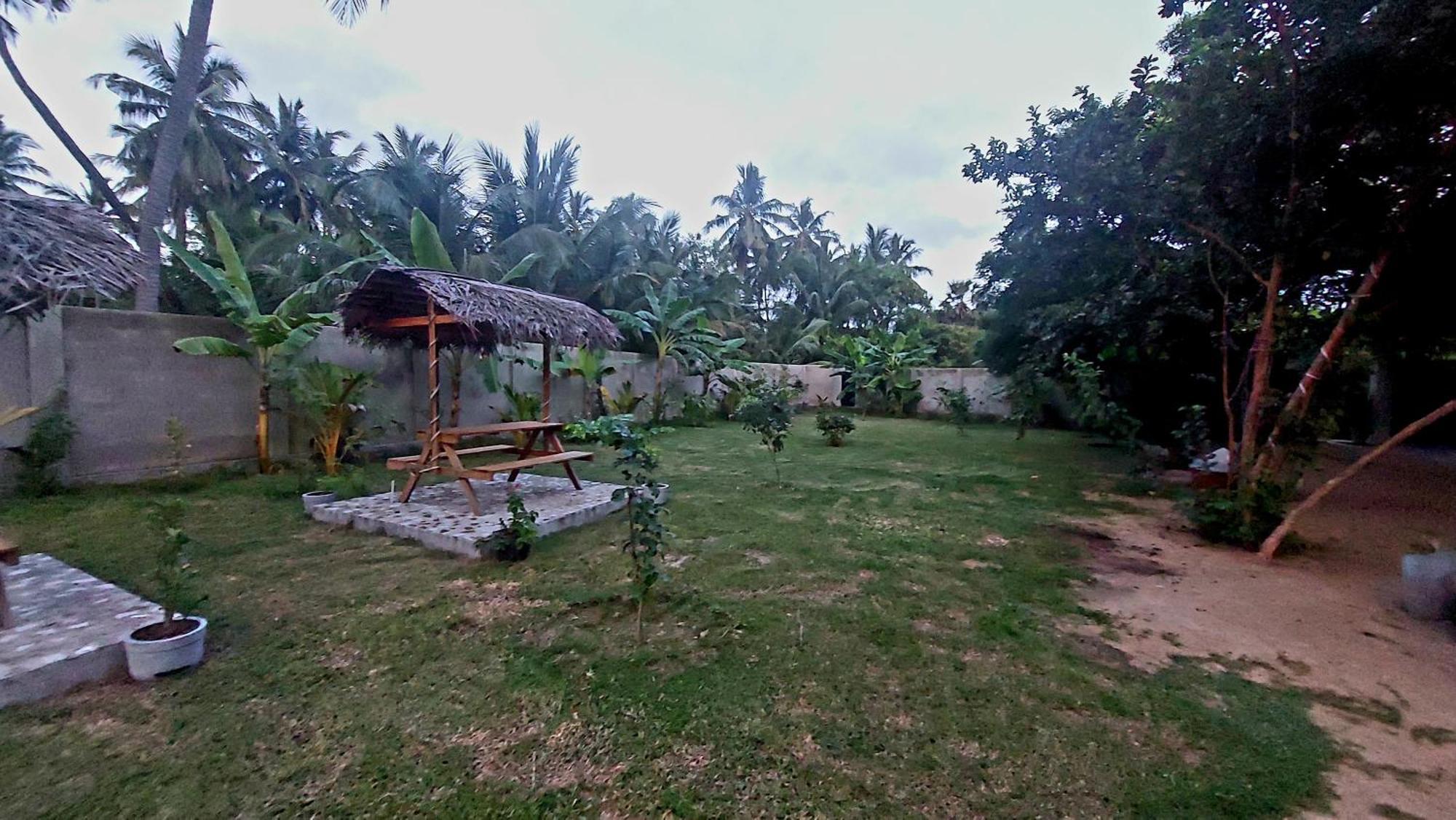 The Dream Inn Guesthouse Passikudah Batticaloa Ngoại thất bức ảnh